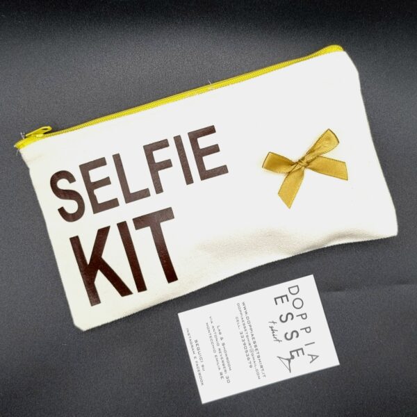 POCHETTE "SELFIE KIT"