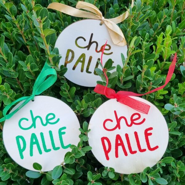 ADDOBBO NATALIZIO DI LEGNO "CHE PALLE" - immagine 2