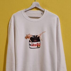 Felpe personalizzate e felpe con scritte divertenti Cerchi una felpa originale, comoda e diversa dal solito? Su Doppia Esse T-Shirt trovi felpe personalizzate e felpe con scritte divertenti, ironiche e motivazionali, perfette per esprimere la tua personalità ogni giorno. Realizziamo felpe da donna, uomo e bambino con stampe di alta qualità, ideali per il tempo libero, il lavoro, lo sport o come idea regalo originale. Puoi scegliere tra tantissime grafiche già pronte oppure creare una felpa personalizzata con nome, frase, logo, dedica o immagine. Ogni felpa viene realizzata artigianalmente nel nostro laboratorio con materiali di qualità e grande attenzione ai dettagli, per garantire comfort, durata e uno stile unico. Parole chiave SEO: felpe personalizzate, felpe con scritte, felpe divertenti, felpe ironiche, felpe personalizzate uomo, felpe personalizzate donna, felpe con frasi, felpe originali, felpe stampate, felpe regalo, felpe personalizzabili, idee regalo originali, felpe artigianali, felpe con stampa.